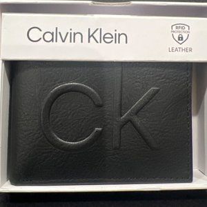 Calvin Klein Men's RFID Genuine Leather Slimfold Wallet Black